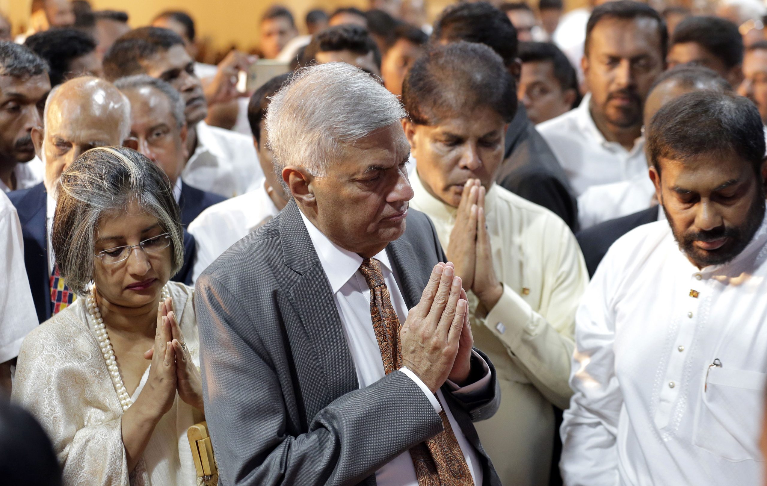Image: UNP Prime Minister (Ranil Wickremesinghe) and his inner coterie had not robbed the Central Bank of Sri Lanka …