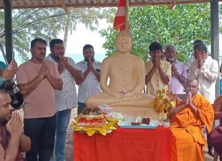 ත්රිකුණාමලය වෙරළේ පන්සලක් ඉදි කිරීම: ‘කඩා ඉවත් කරන්න ගියේ නීති විරෝධී හෝටලයක්’